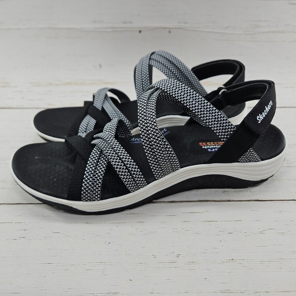 Skechers Womens Reggae Cup Smitten By You Sport Sandals 9‎ Black Sandal 163196